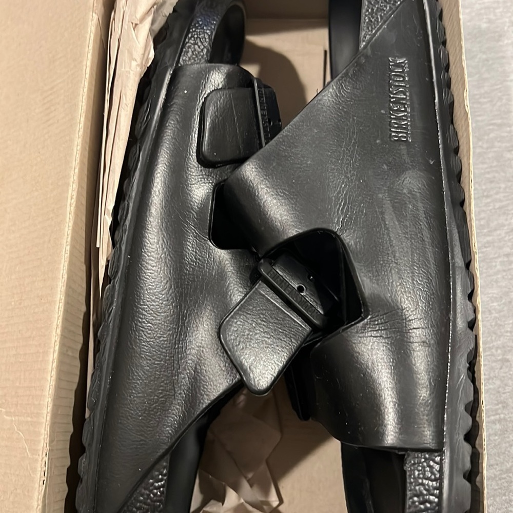 “Arizona” Birkenstock Black/Black Men’s 11
